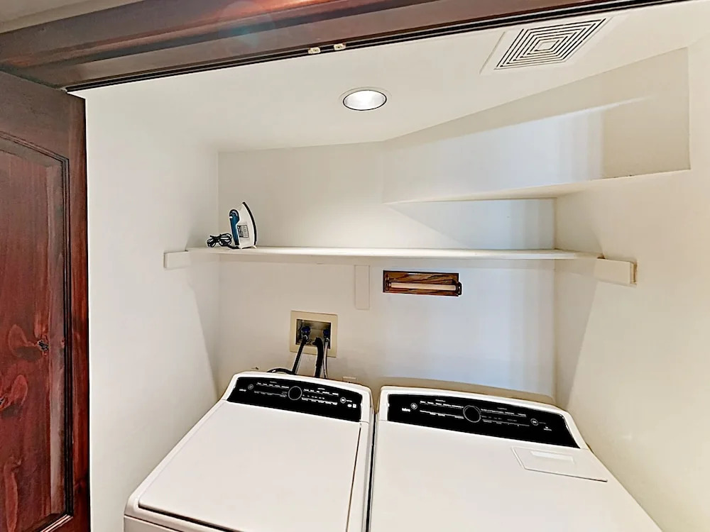New Listing! Warriors Mark Townhome W/ Hot Tub 3 Bedroom Townhouse