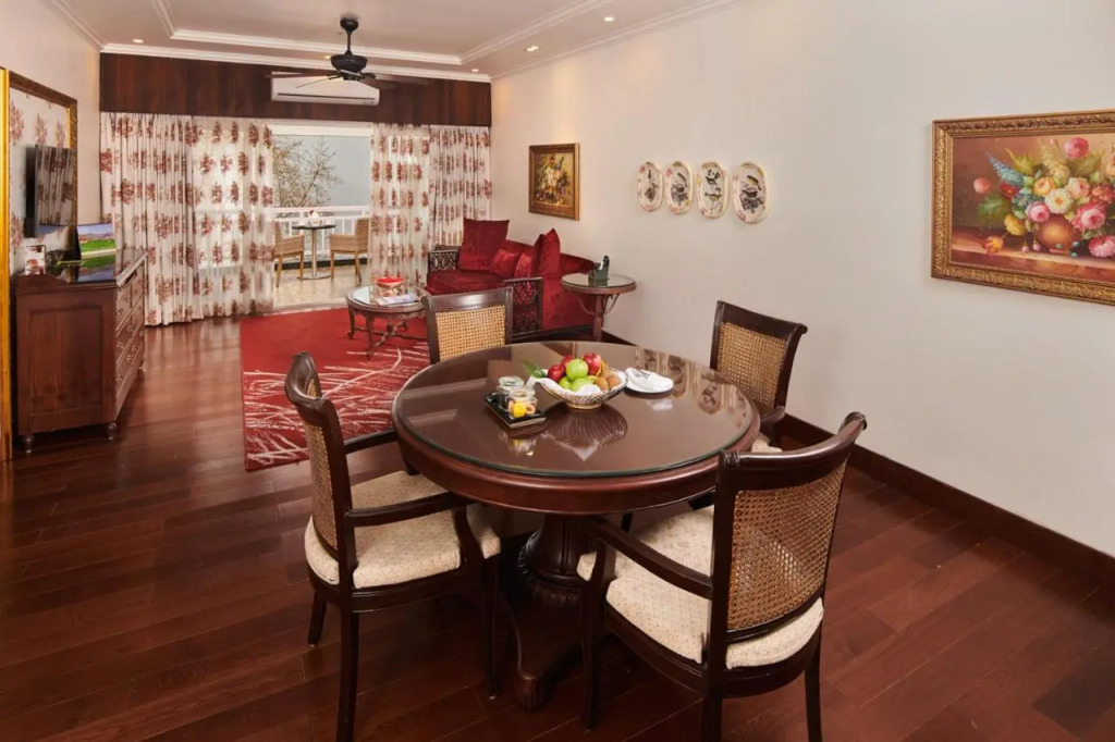 MAYFAIR Himalayan Spa Resort