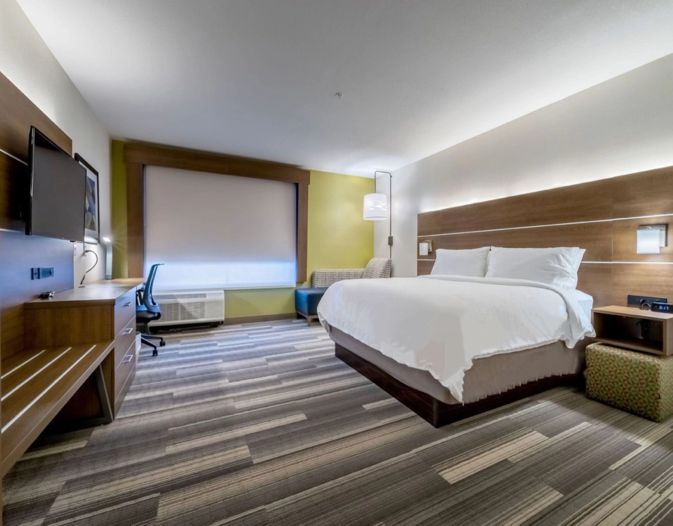 Holiday Inn Express & Suites Marion by IHG