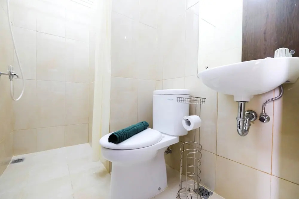 1BR Apartment with Sofa Bed at Northland Ancol Residence By Travelio