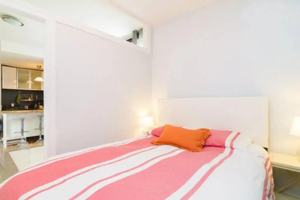 139-3E West Village 1BR best value