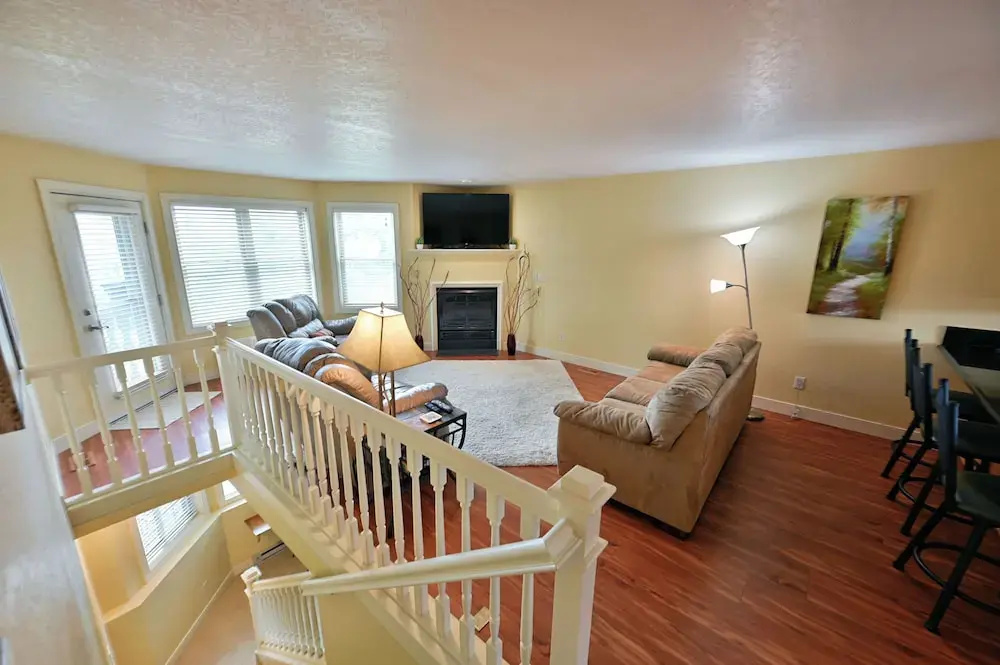 Unit 109 2 Bdrm/ 2 BA