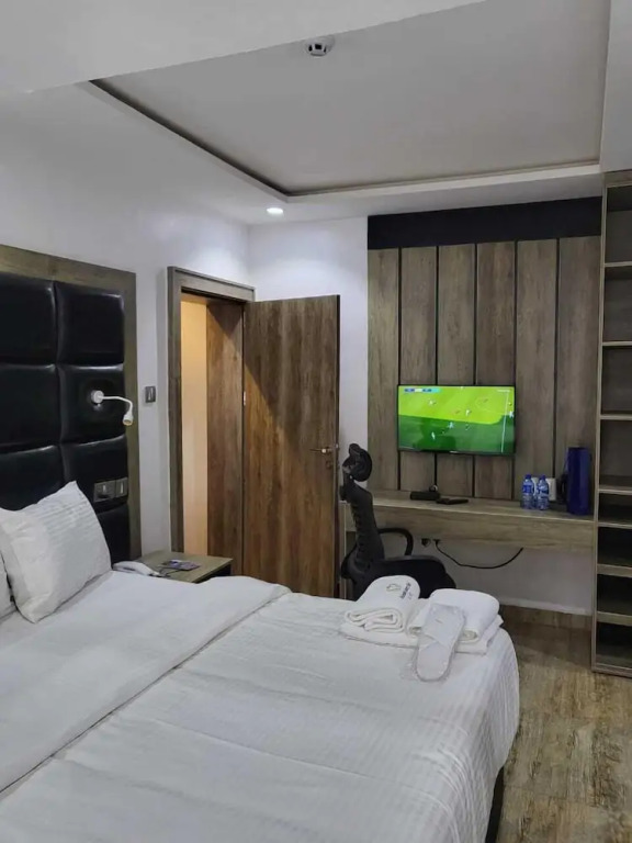 Swiss Executive Luxury Hotel