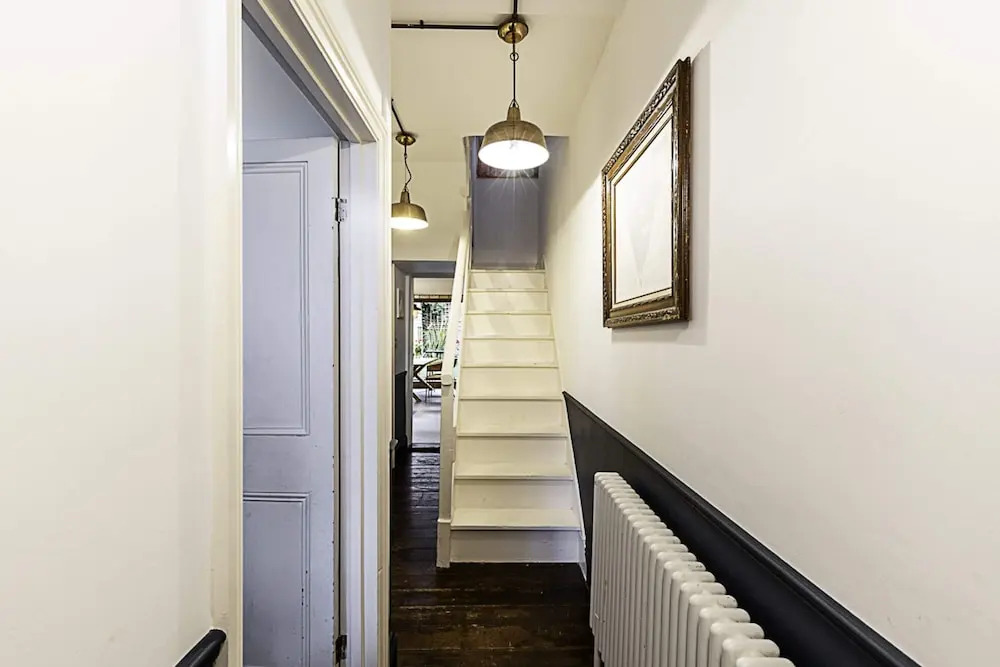 Hackney - Victoria Park: Generous 2 Bed Terrace