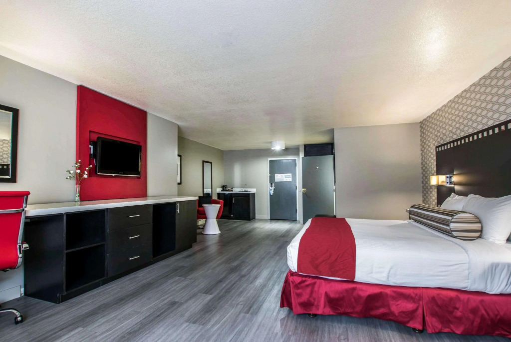 Tilt Hotel Universal-Hollywood, an AGA Collection Hotel