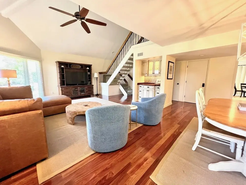 Three Bedroom By Beach and Club Free Amenity Card 1827