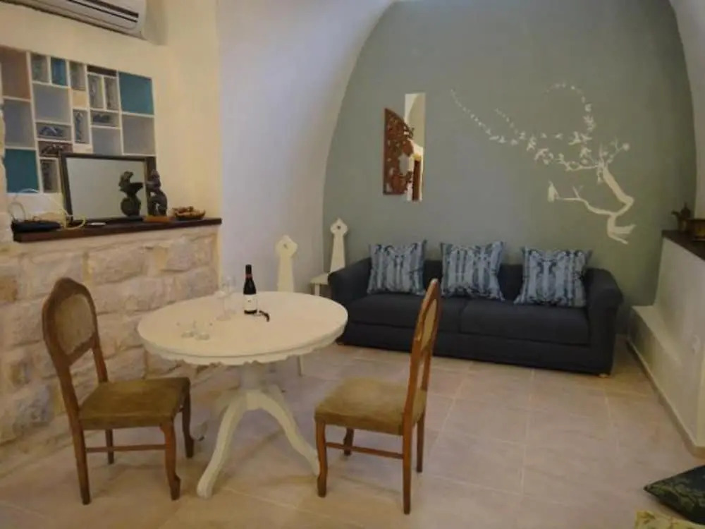 Zimmer Lemon Tree
