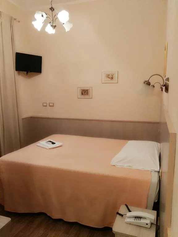 Hotel Megan