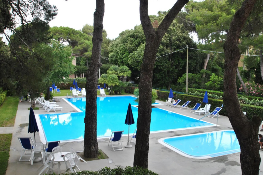 C.I.R. N. 049017LTN0007 - In vacation residence on the sea, with swimming pool, studio with loft - 4-F44 - Mono + s. tipo D