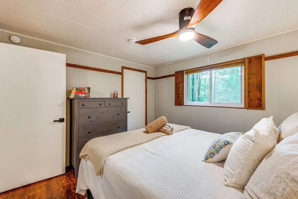 Deck & Fire Pit: Pet-friendly Pocono Lake Abode!