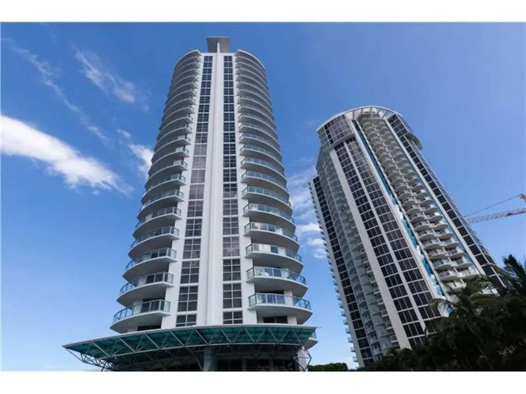 Marenas 2 Bed 907