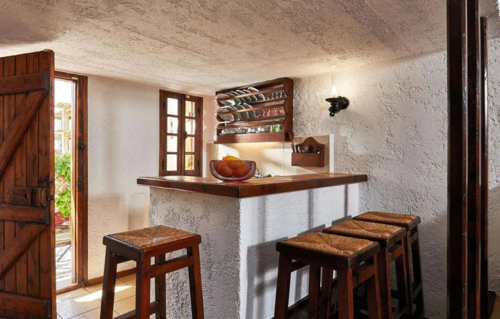 Mila Malia Studios Hotel