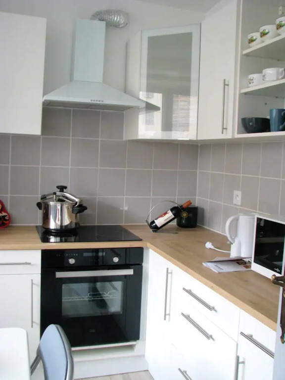 Apartment With one Bedroom in Toulon, With Wonderful sea View, Furnish