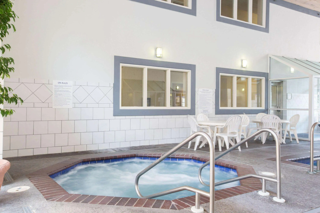 Baymont by Wyndham Des Moines Airport