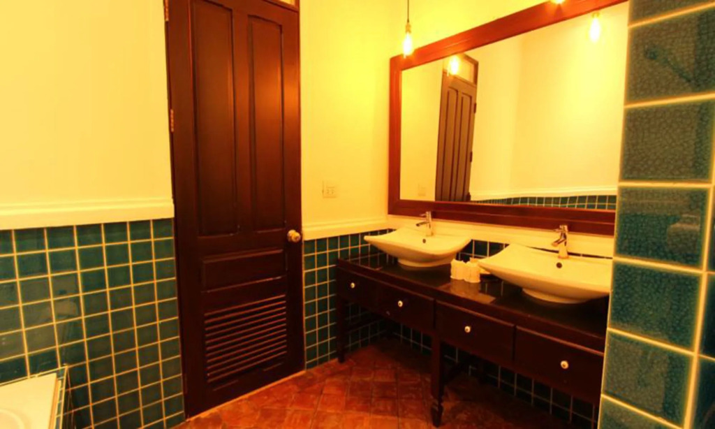Le Luxe Boutique Hotel