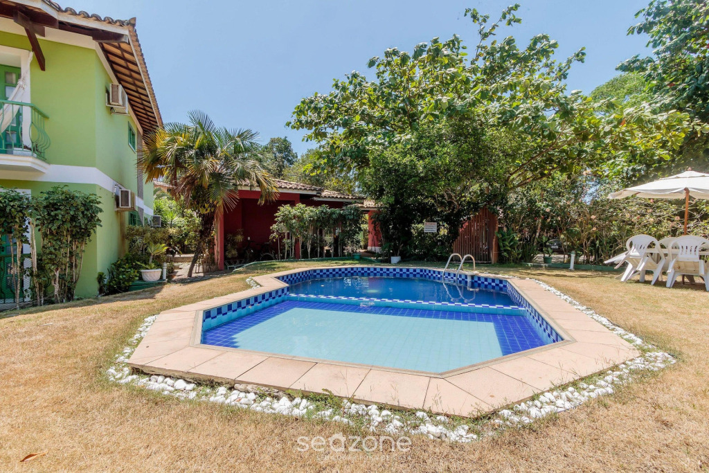 Apto Com Piscina Prox Da Praia De Araçaípe Adm0104