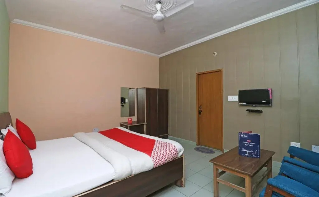 Hotel Sweet Home By OYO Rooms