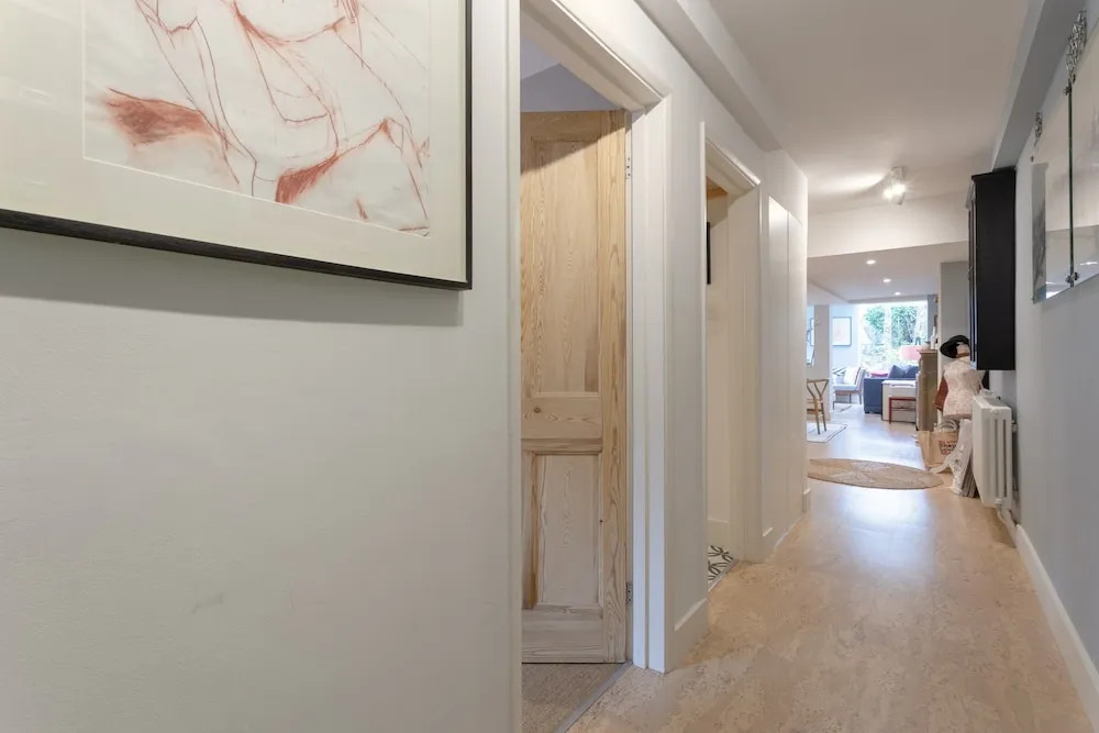 Stunning Flat In West London With A Garden
