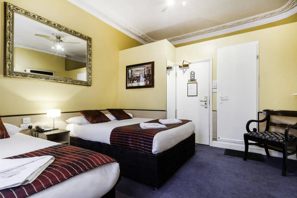 Tudor Court Hotel