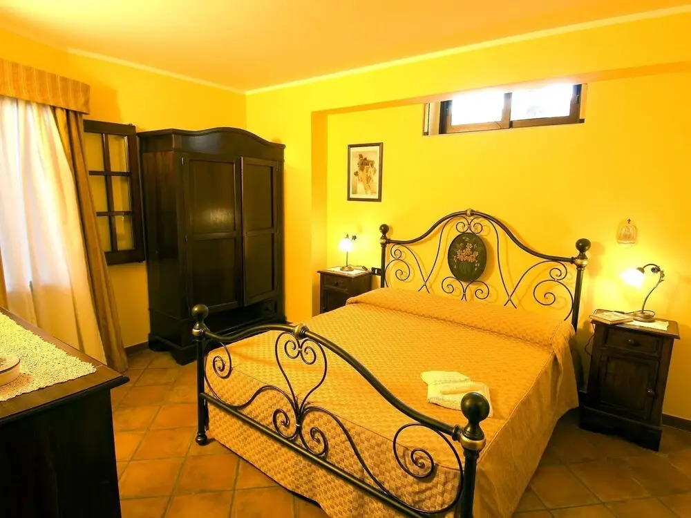 Beautiful Holiday Home Near Collesano With Swimming Pool