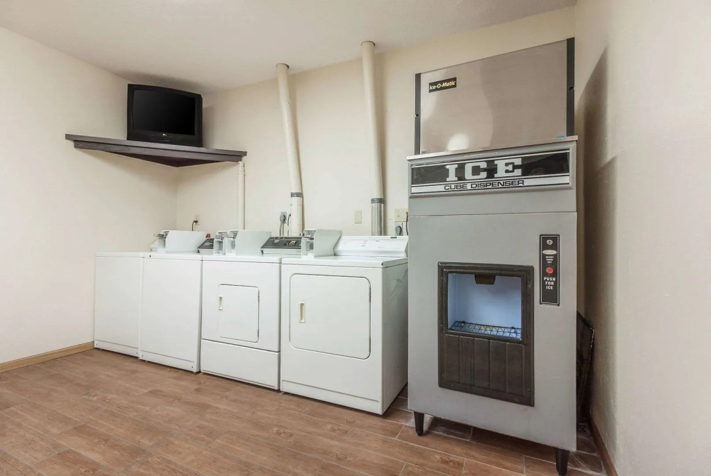 Coratel Inn & Suites by Jasper McCook