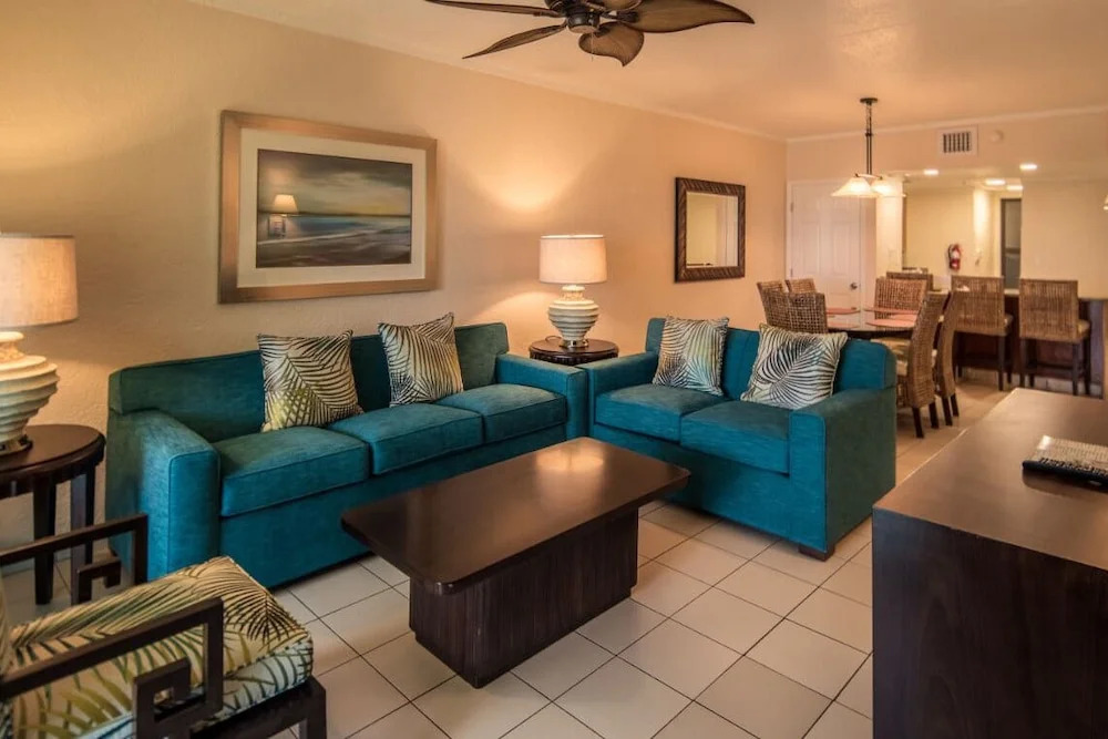 Casa Del Mar Beach Resort