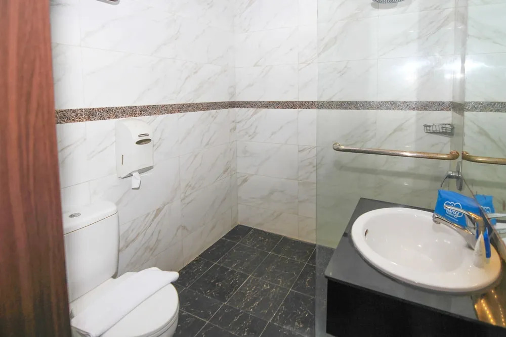 巴厘岛登巴萨艾里萨努尔新路伍拉赖402号酒店(Airy Sanur Bypass Ngurah Rai 402 Bali)
