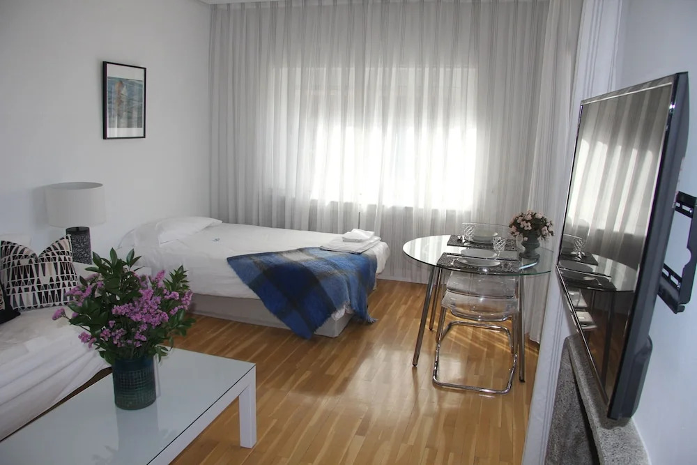 Apartamentos Los Jerónimos