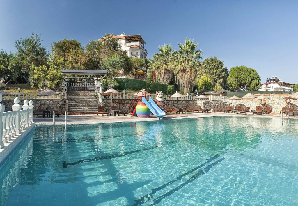 Temple Beach Hotel