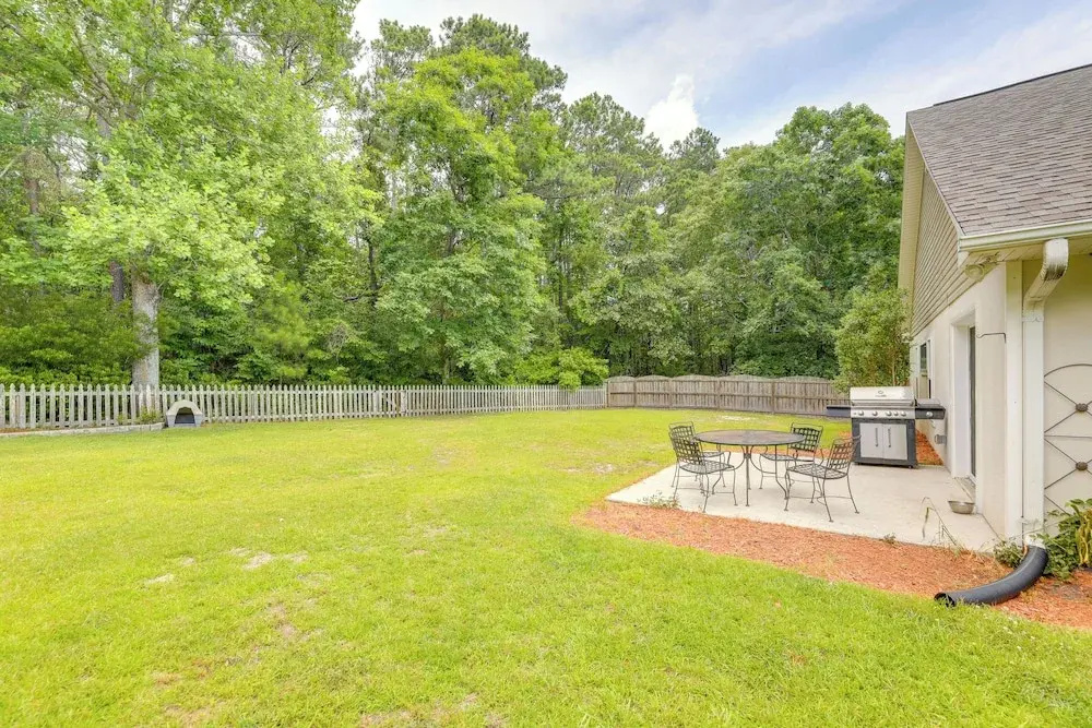 Swansboro Vacation Rental, 4 Mi to Hammocks Beach!