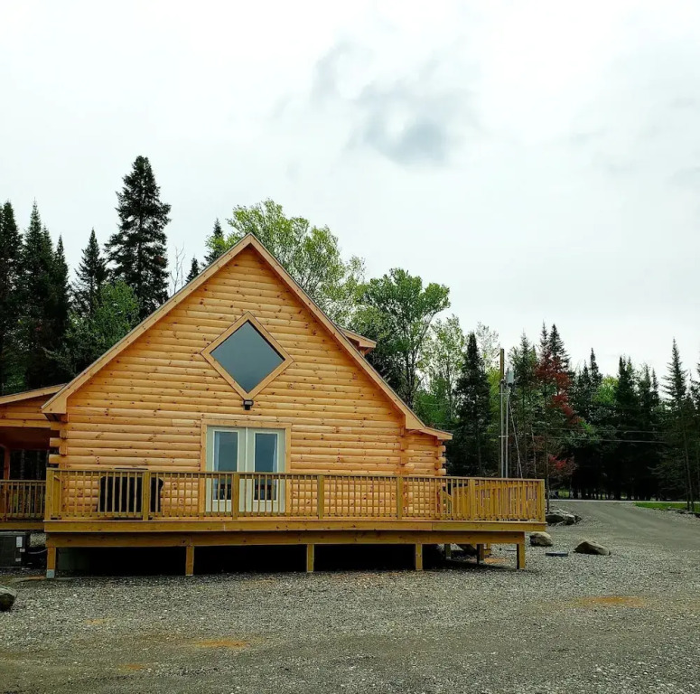Back Lake Lodges Moose Tracks Cabin