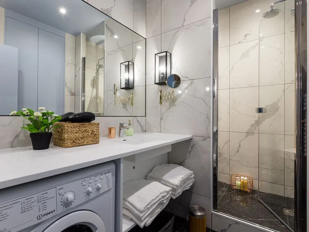 Luxury 3 Bedroom 2 Bathroom Loft - Louvre Museum