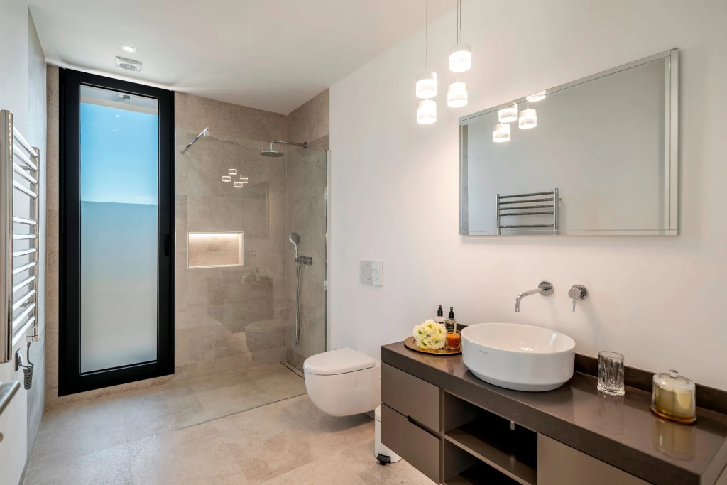 Luxury dream villa, magnificent 360º views of hills, coast and sea | Seacrest