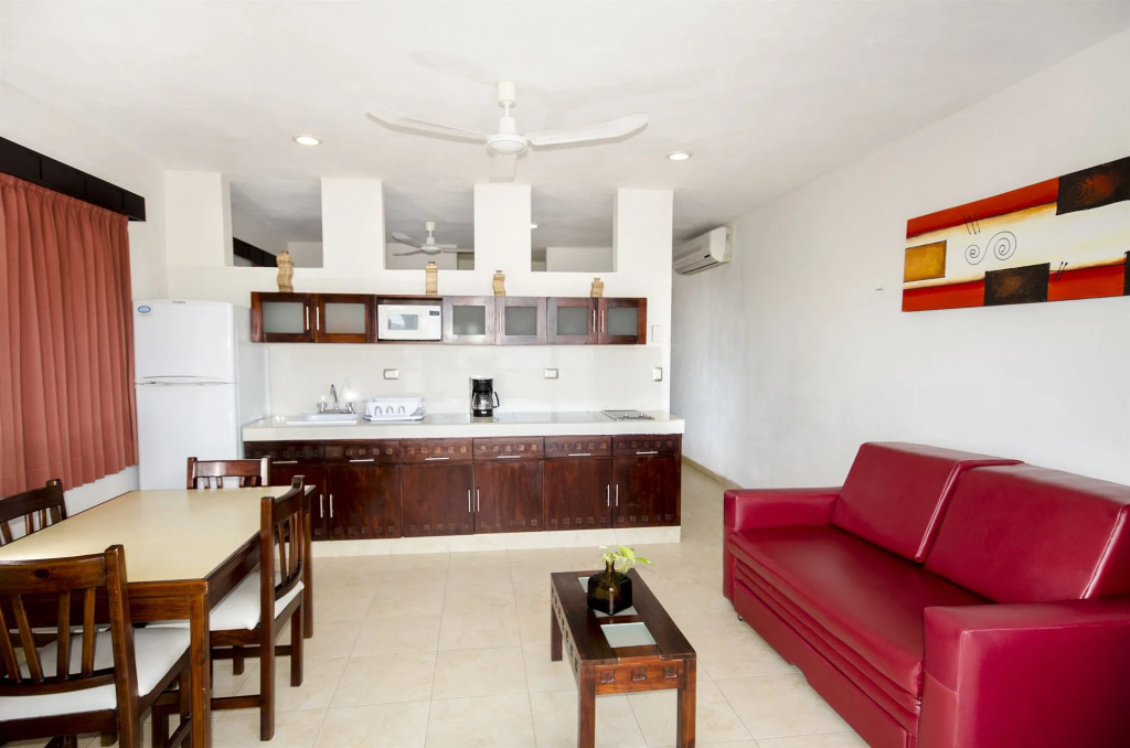 Playa Linda Hotel