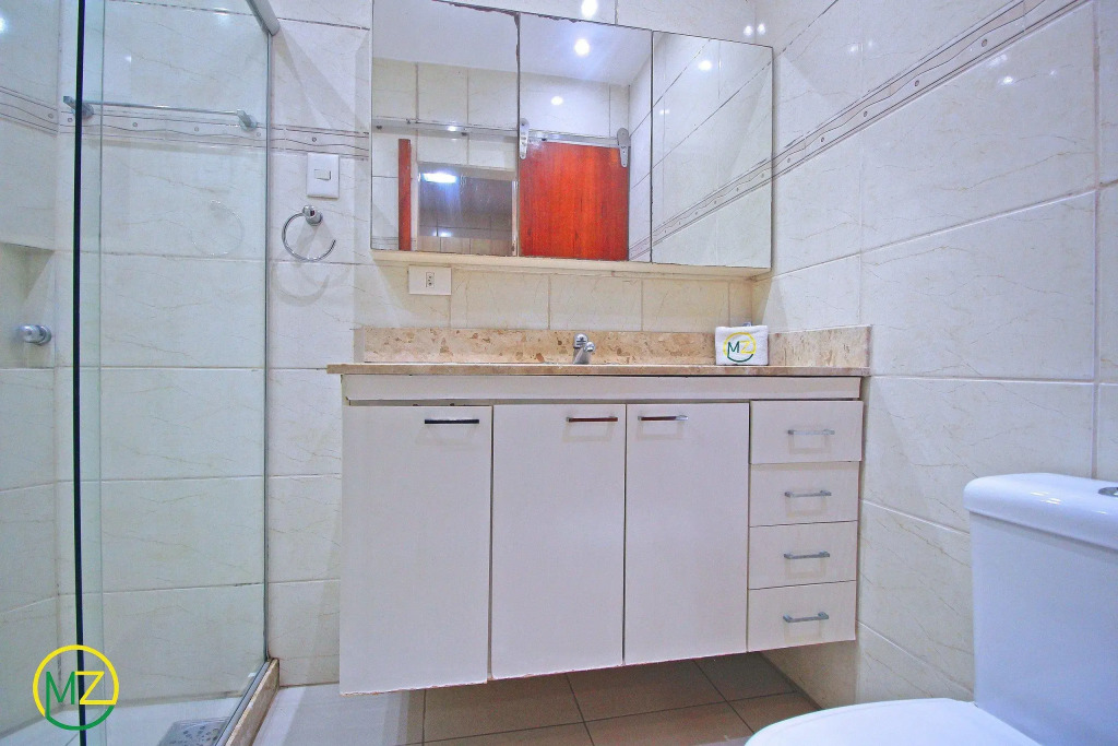 ótimo 2 Quartos Na Quadra Da Praia Para 6 Pessoas