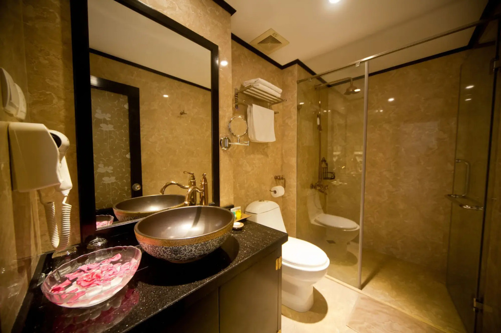 Lavender Central Hotel & Spa Hanoi