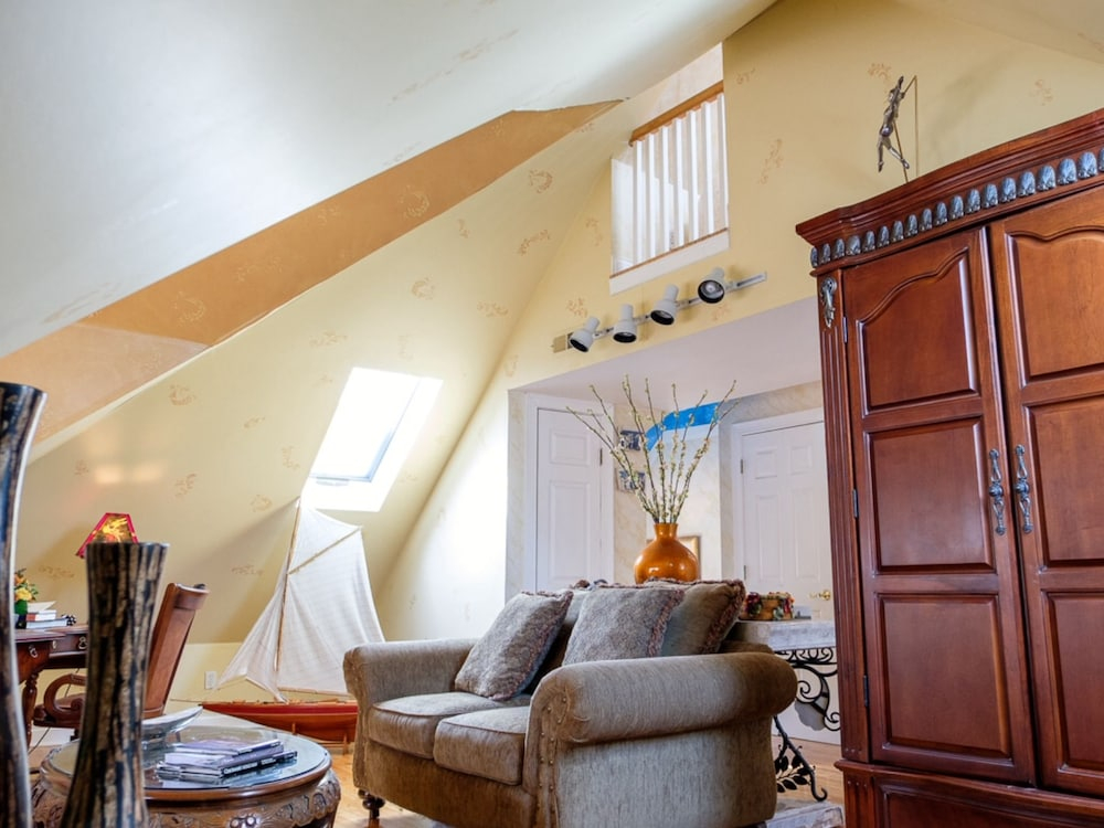 Gaslight Bed & Breakfast