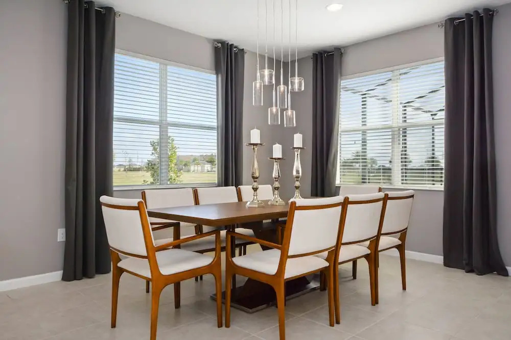 Stunning Vacation Home So3890