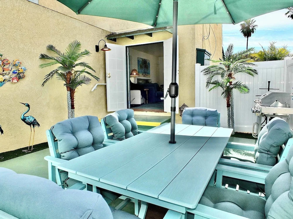 Walk to Beach, Tropical Patio, World Cup, Sleeps 5