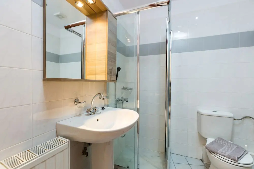 Monopati Apartments