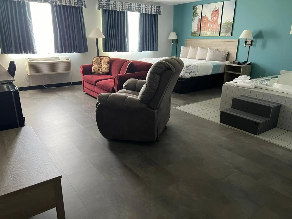 Heritage Inn Express