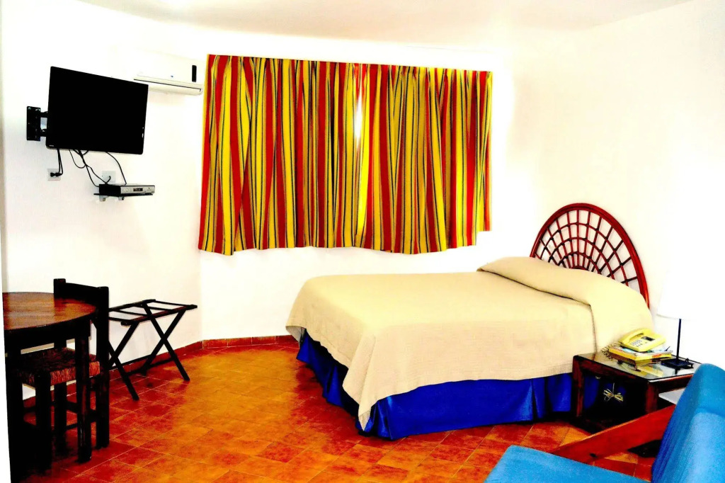 Aparta Hotel Plaza del Sol
