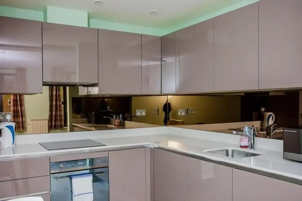 Modern, Central East London City Apartment