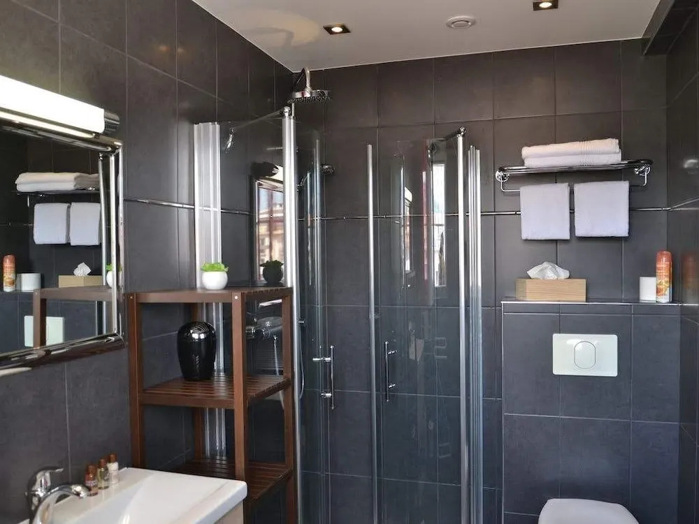 Rouaze Two Bedroom
