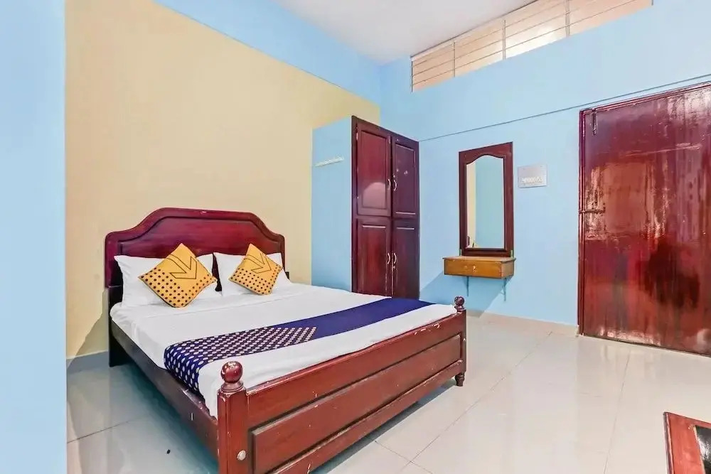 Moonlight Residency by OYO Rooms