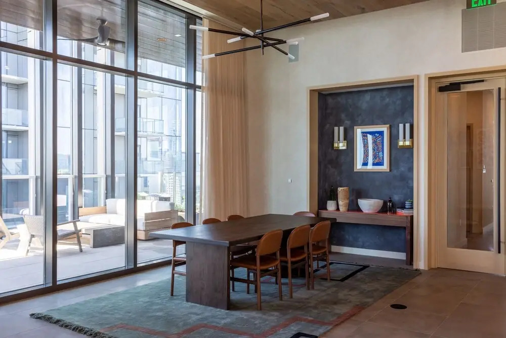 20th floor condo with pool on Rainey St by Locale