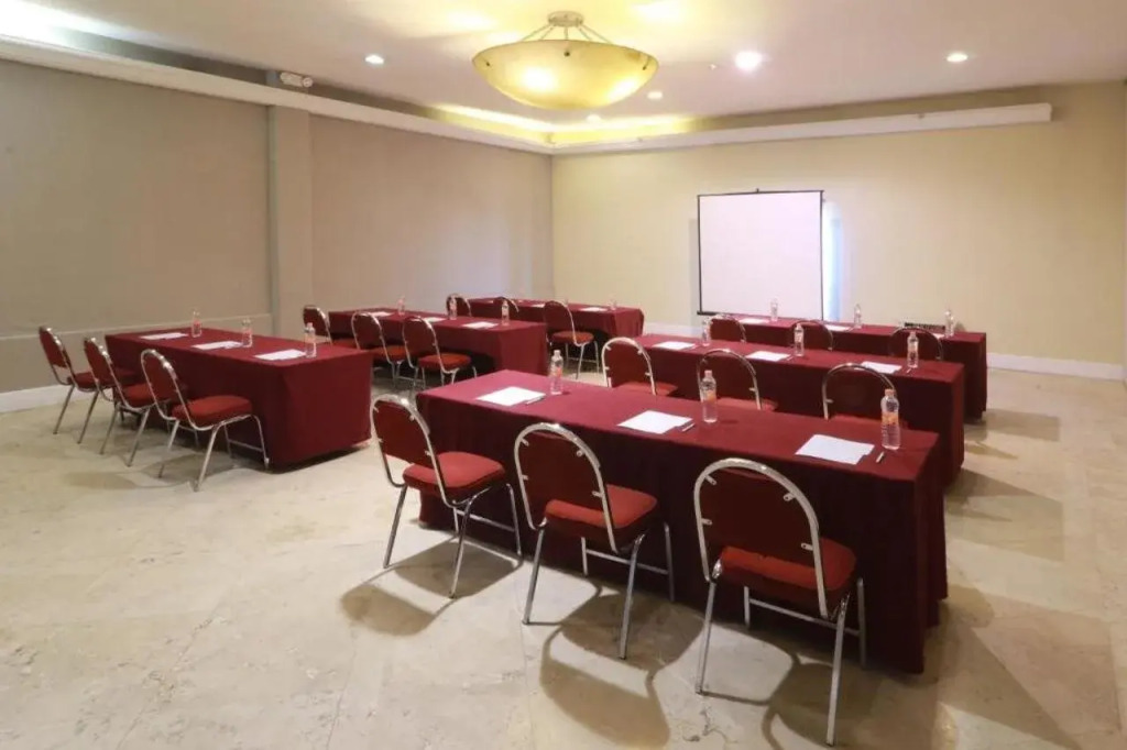 Holiday Inn Hotel & Suites Centro Historico by IHG