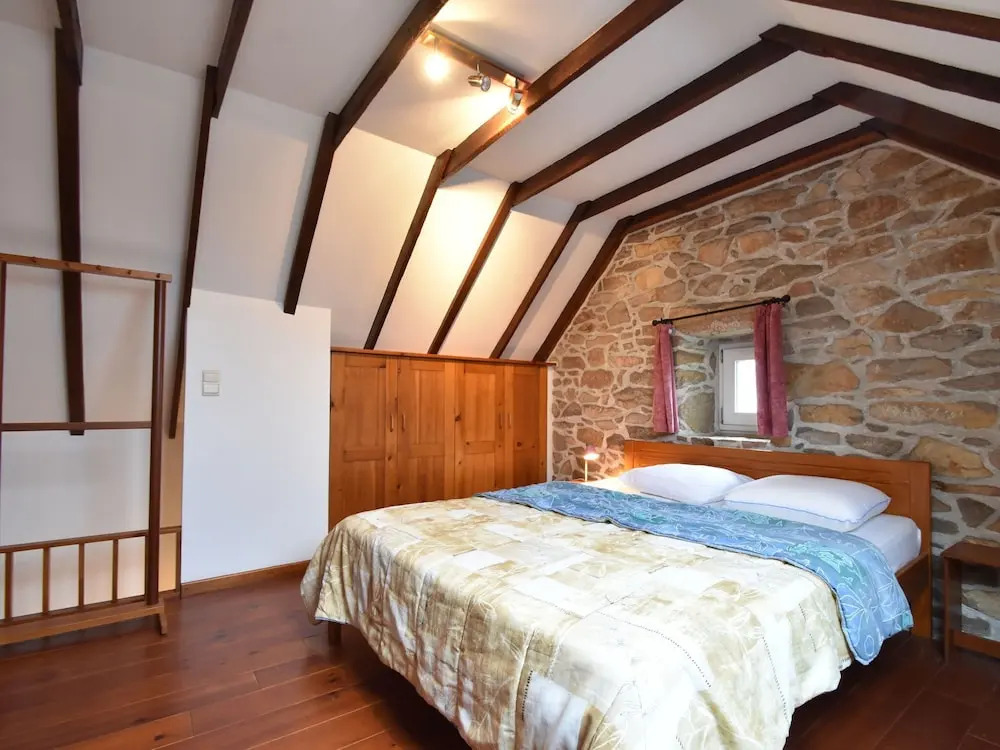 Cozy holiday home in Plogoff near the beach