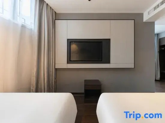 The GiorgioMorandi Hotels F (Qufu's Temple and Cemetery of Confucius and Kong Family Mansion)
