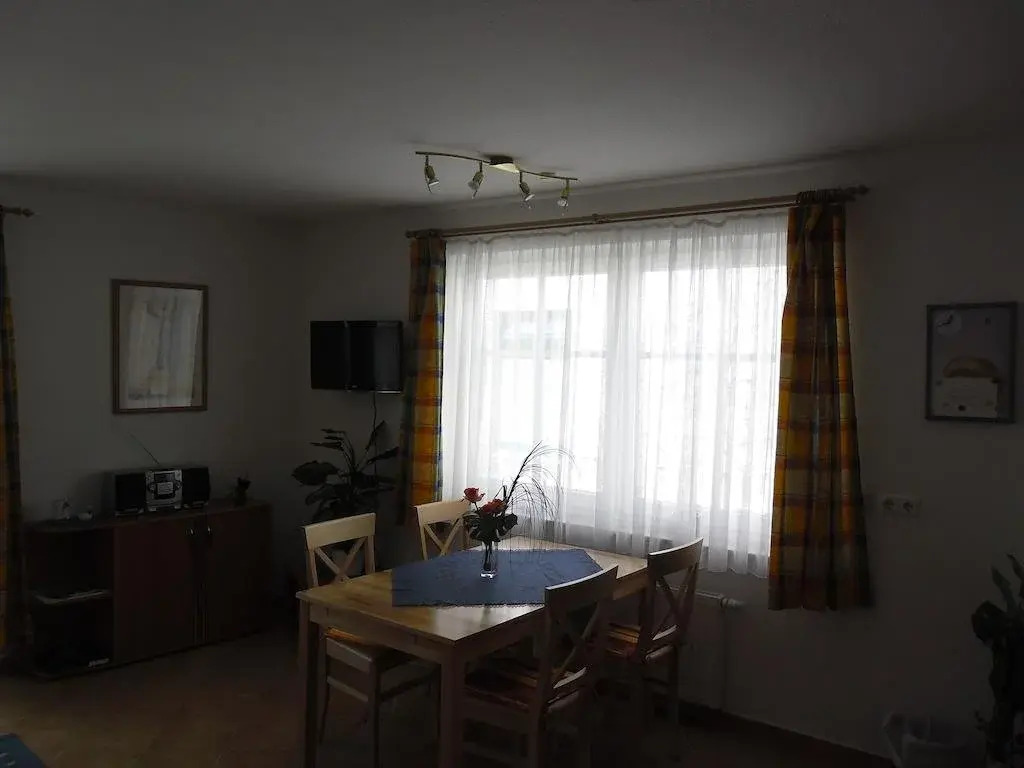 Fewo-Lachmoeve-in-der-Villa-Vogelsang-im-Ostseebad-Binz